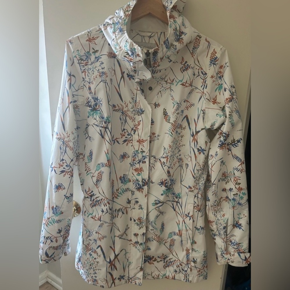 Columbia Rain Jacket  women’s medium